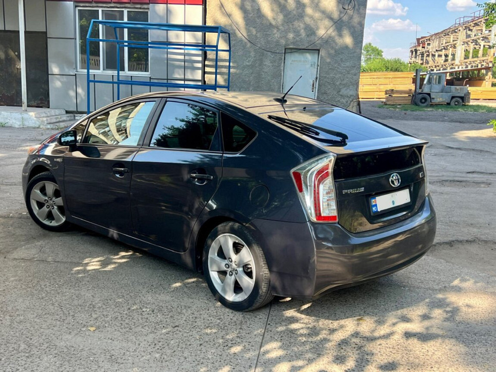 Toyota Prius 2013 год Бендеры Бендеры - изображение 5