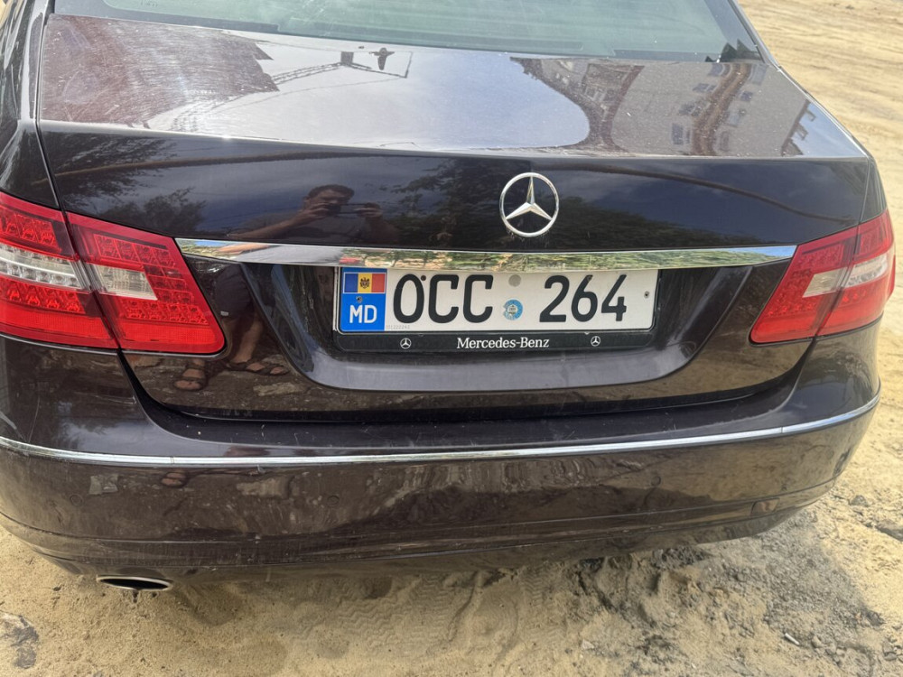 Mercedes E-Class 2012 an Chişinău Chişinău - fotografie 2