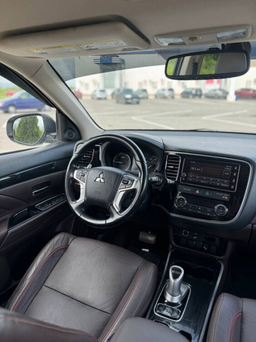 Mitsubishi Outlander 2018 год Тирасполь Тирасполь - изображение 5