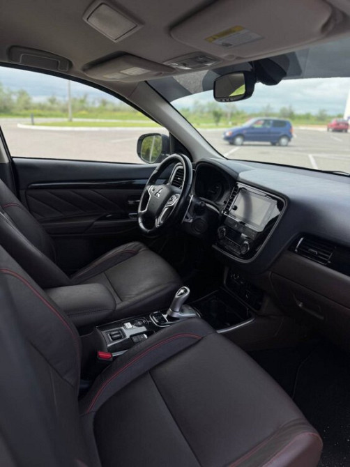 Mitsubishi Outlander 2018 год Тирасполь Тирасполь - изображение 6