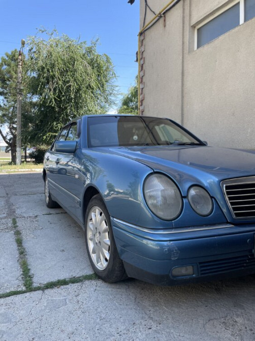 Mercedes E-Class 1998 год Бендеры Bender - fotografie 3