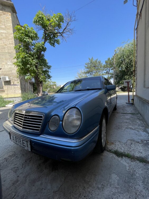Mercedes E-Class 1998 год Бендеры Bender - fotografie 1