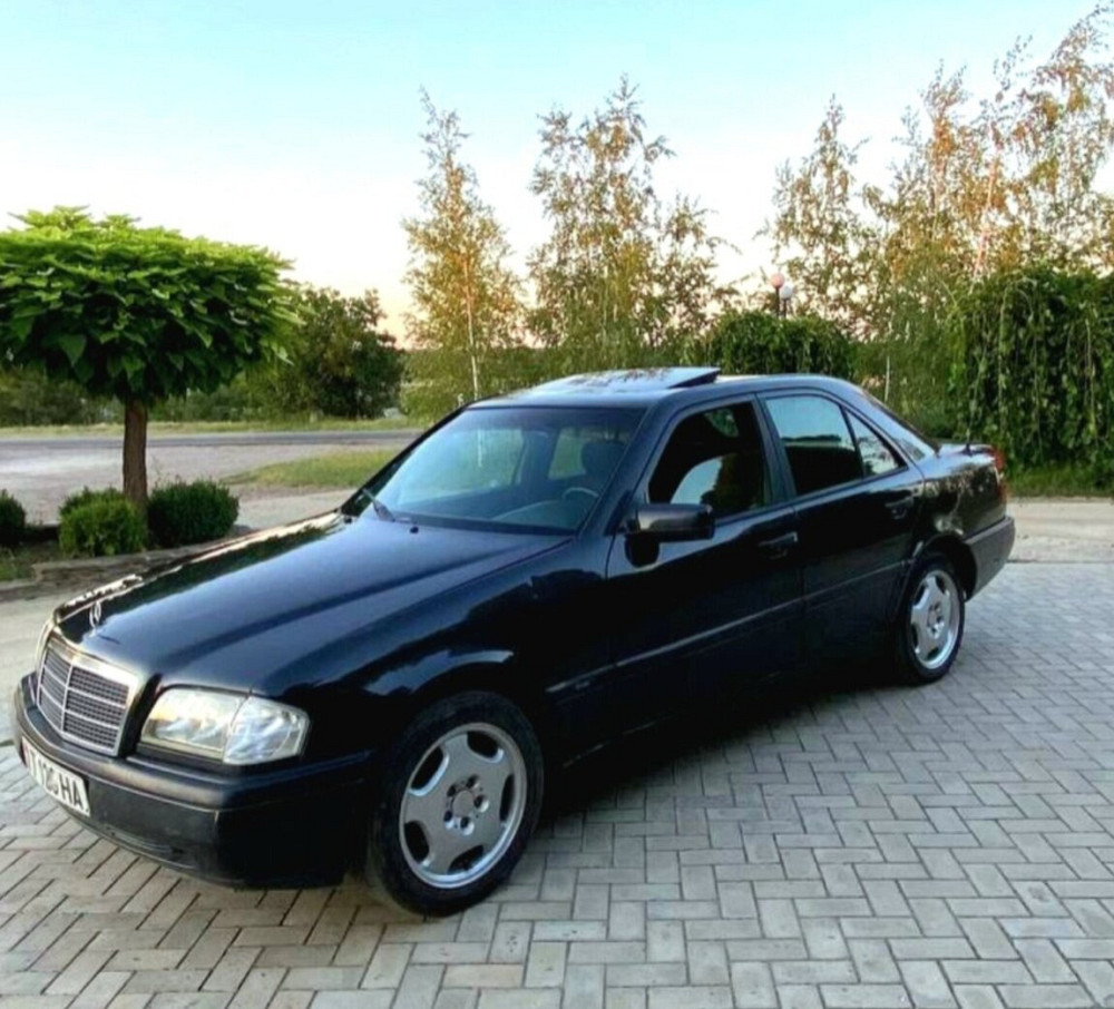 Mercedes C-Class 1998 год Суклея Суклея - изображение 1