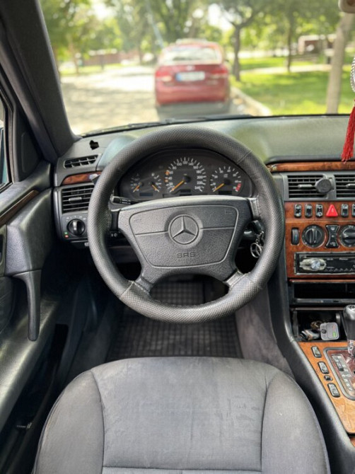Mercedes E-Class 1998 год Тирасполь Тирасполь - изображение 8