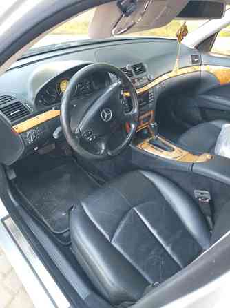 Mercedes E-Class 2007 год Суклея Суклея