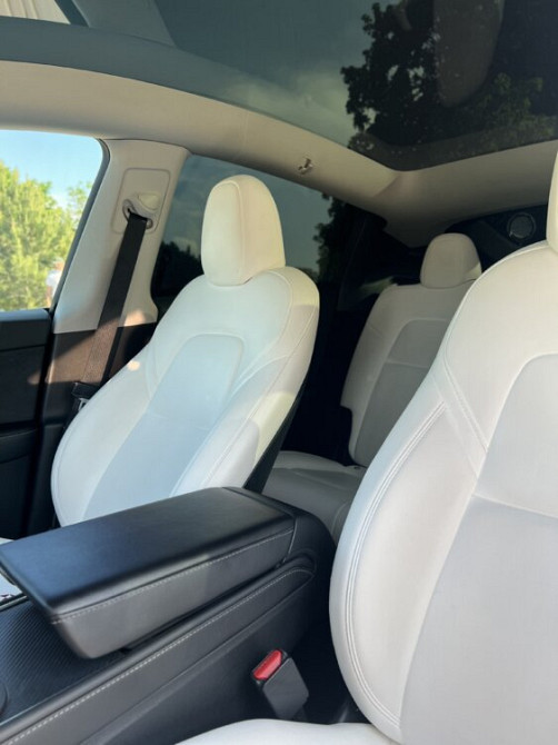 Tesla Model Y 2023 год Тирасполь Тирасполь - изображение 9