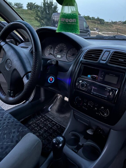 Mazda 323 1999 год Тирасполь Тирасполь - изображение 8