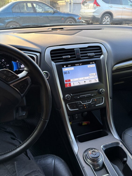Ford Fusion 2017 год Бендеры Бендеры - изображение 8