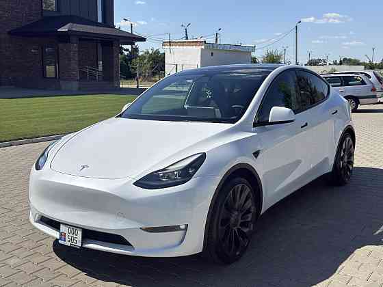 Tesla Model Y 2022 год Тирасполь Тирасполь