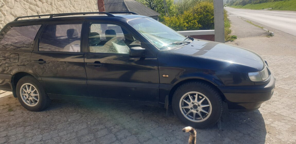 Volkswagen Passat 1995 год Резина Резина - изображение 1