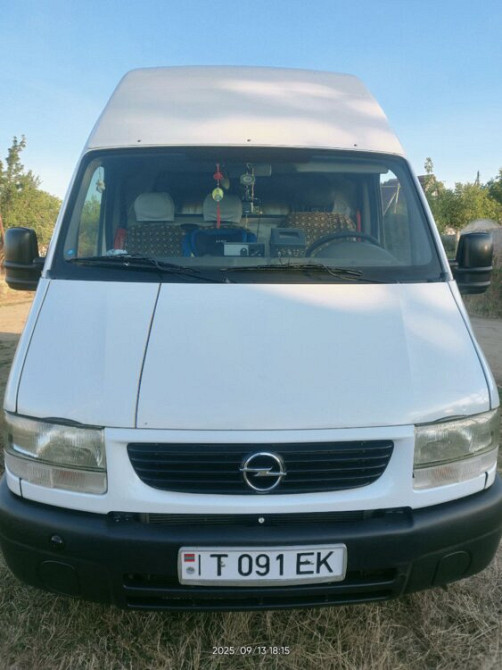 Opel Vivaro 2002 an Tiraspol Tiraspol - fotografie 1