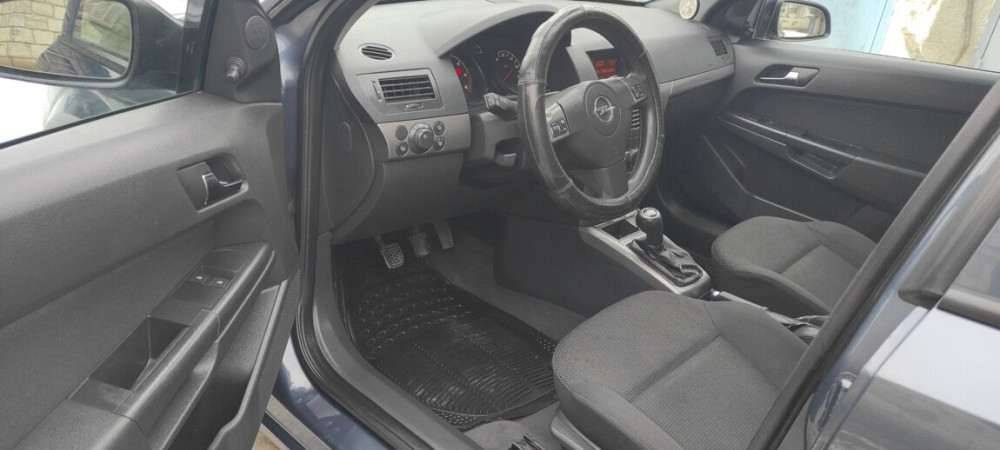 Opel Astra 2006 год Бельцы Бельцы - изображение 9