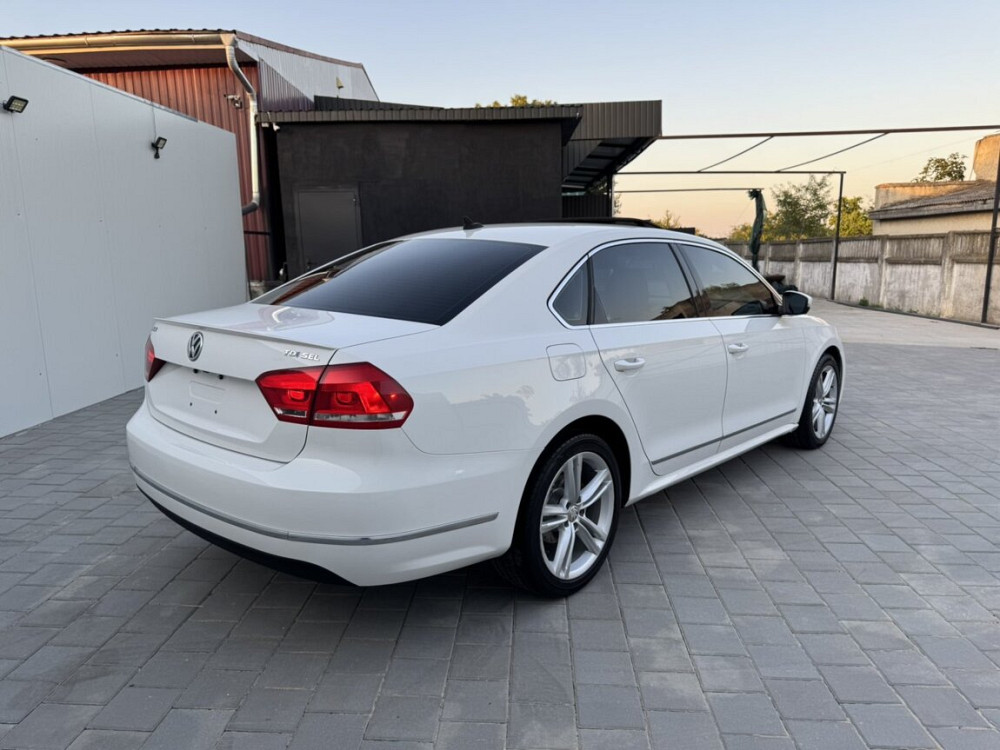 Volkswagen Passat 2013 год Тирасполь Тирасполь - изображение 3