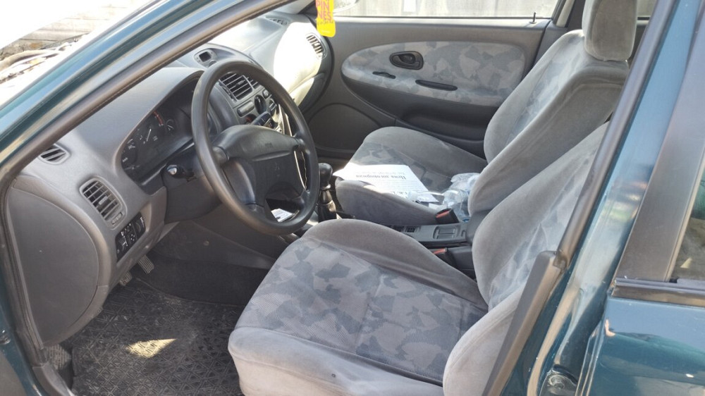 Mitsubishi Carisma 1997 an Rîbnița Rîbnița - fotografie 4
