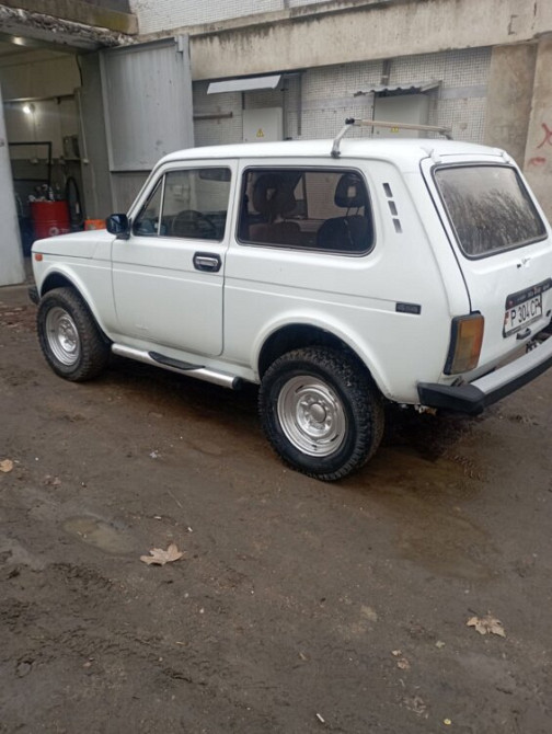 VAZ / Lada Niva 1998 an Tiraspol Tiraspol - fotografie 3