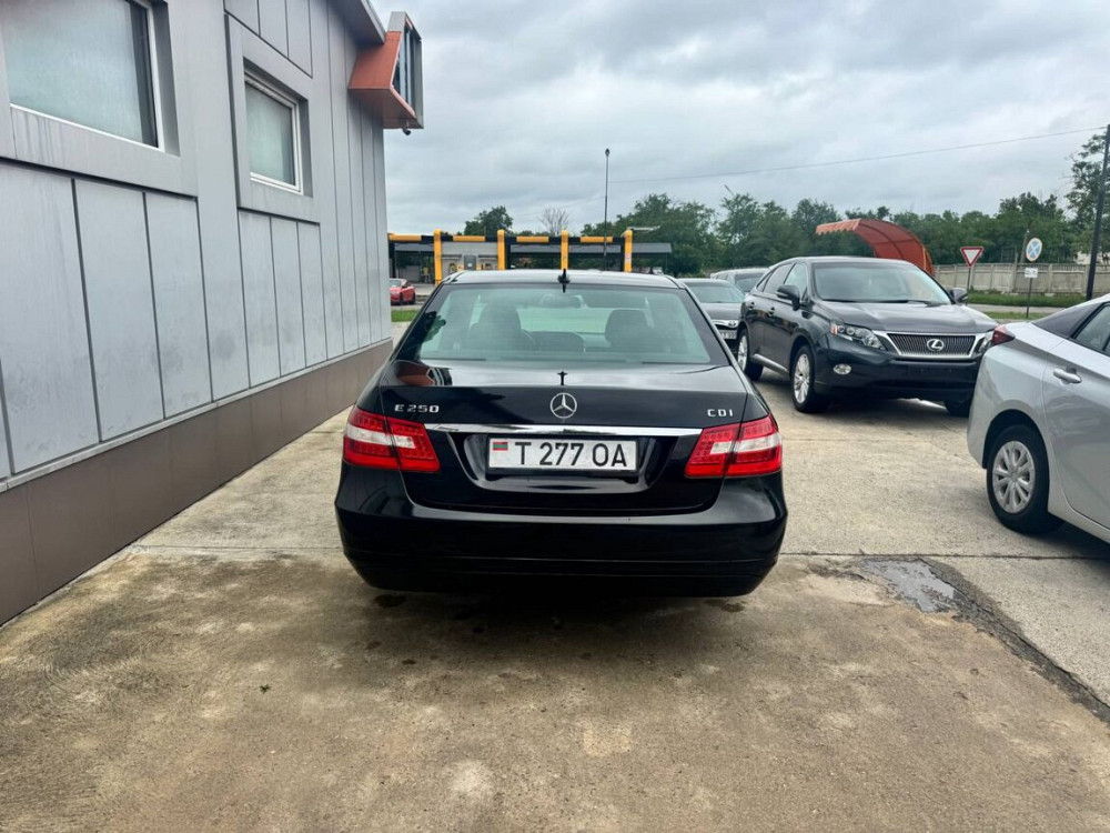 Mercedes E-Class 2010 год Тирасполь Тирасполь - изображение 2