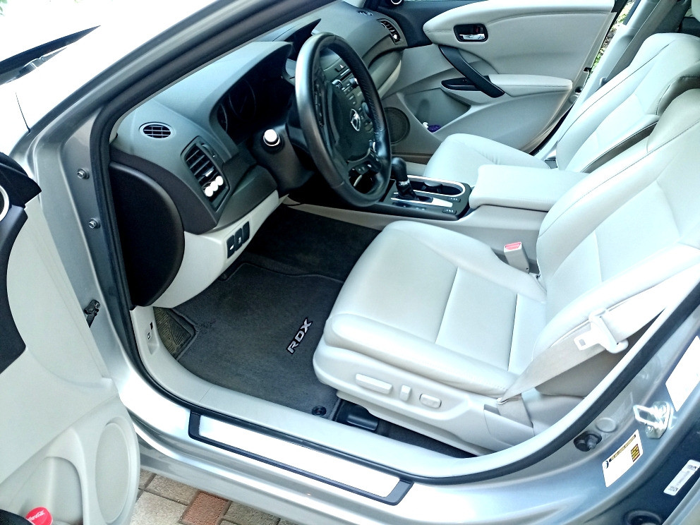 Продаю автомобиль ACURA RDX. 2018 г. (HONDA), бензин, 18000 $ Рыбница - изображение 2