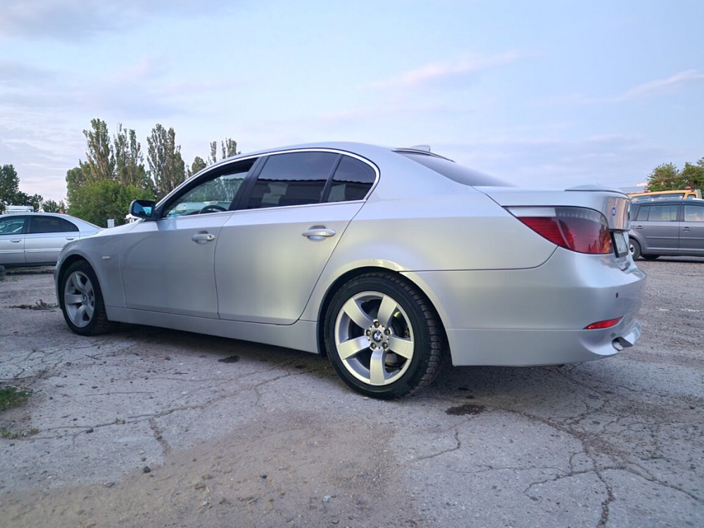 BMW 5 Series 2004 год Бендеры Бендеры - изображение 2