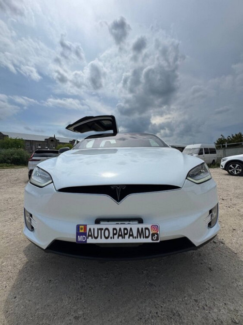 Tesla Model X 2020 an Tiraspol Tiraspol - fotografie 1