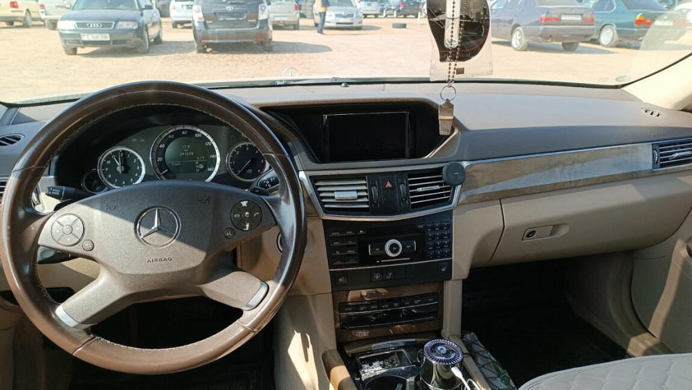 Mercedes E-Class 2010 год Тирасполь Тирасполь - изображение 5