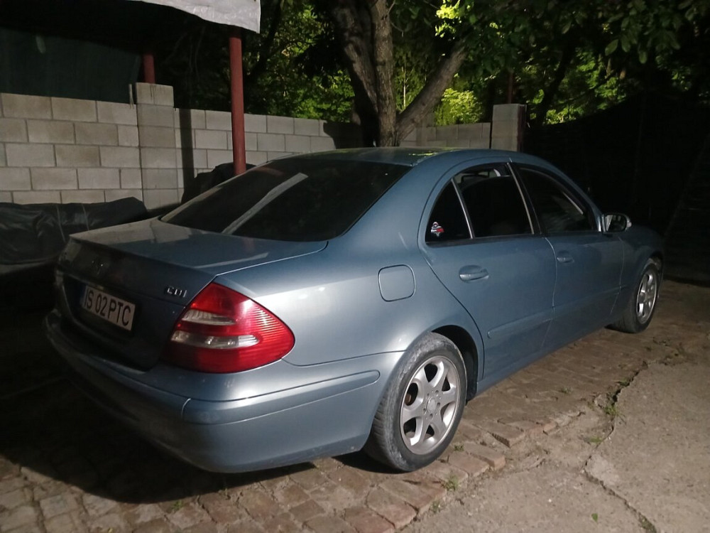 Mercedes E-Class 2003 an Tiraspol Tiraspol - fotografie 1