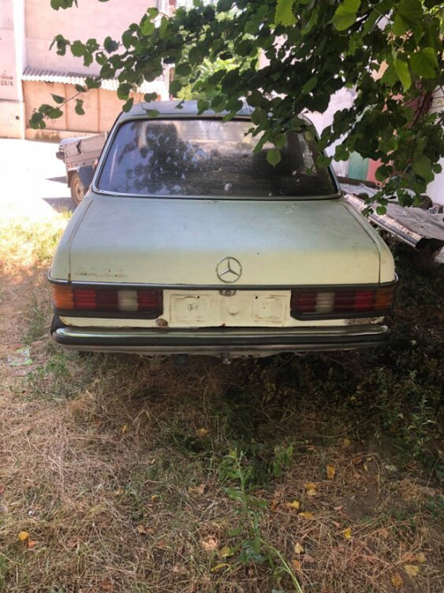 Mercedes W123 1980 an Tiraspol Tiraspol - fotografie 7