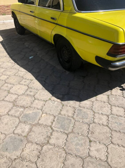 Mercedes W123 1980 an Tiraspol Tiraspol - fotografie 6