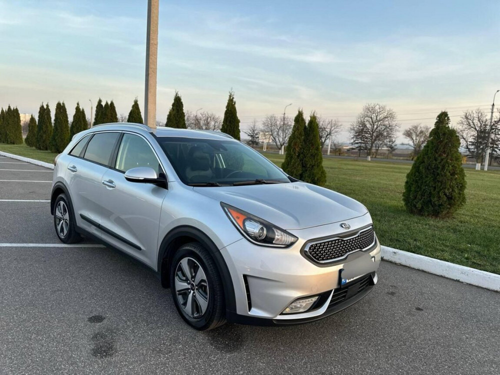 Kia Niro 2017 an Bender Bender - fotografie 2