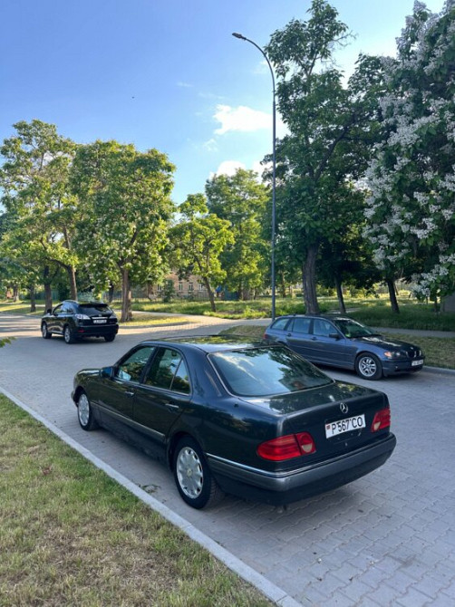Mercedes E-Class 1996 год Бендеры Бендеры - изображение 4
