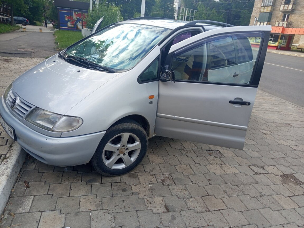 Volkswagen Sharan 1996 год Тирасполь Тирасполь - изображение 2