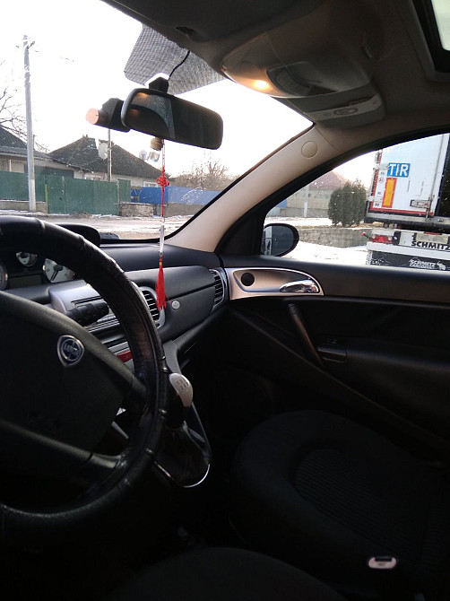Lancia Ypsilon 2009 год Резина Резина - изображение 7