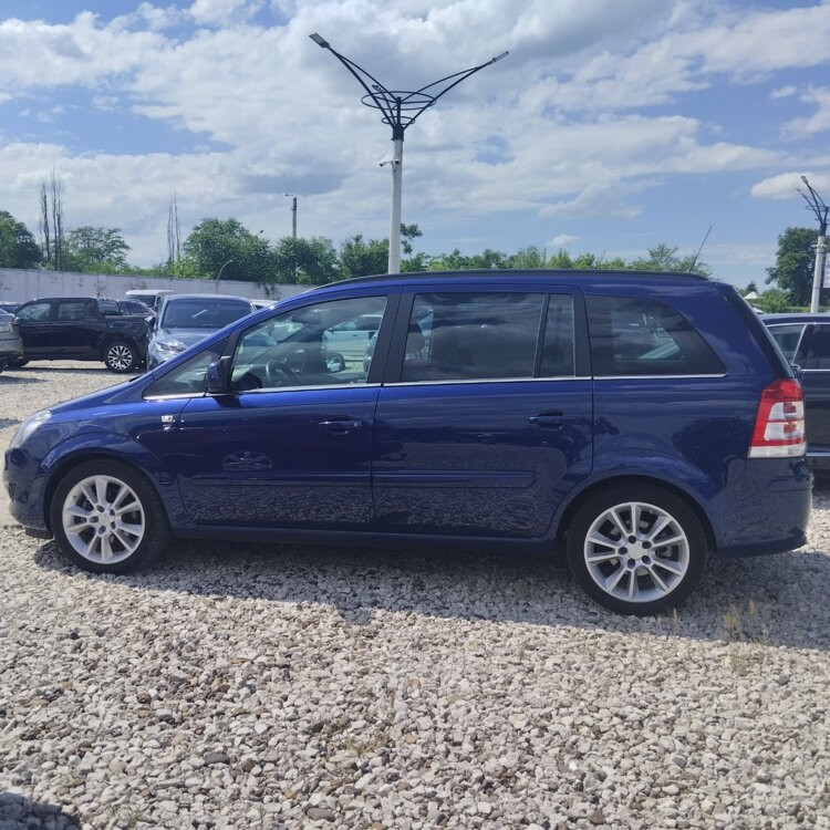 Opel Zafira 2010 год Тирасполь Тирасполь - изображение 8