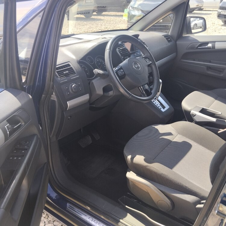 Opel Zafira 2010 год Тирасполь Тирасполь - изображение 9