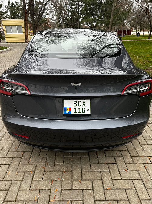 Tesla Model 3 2023 год Кишинёв Кишинёв - изображение 4
