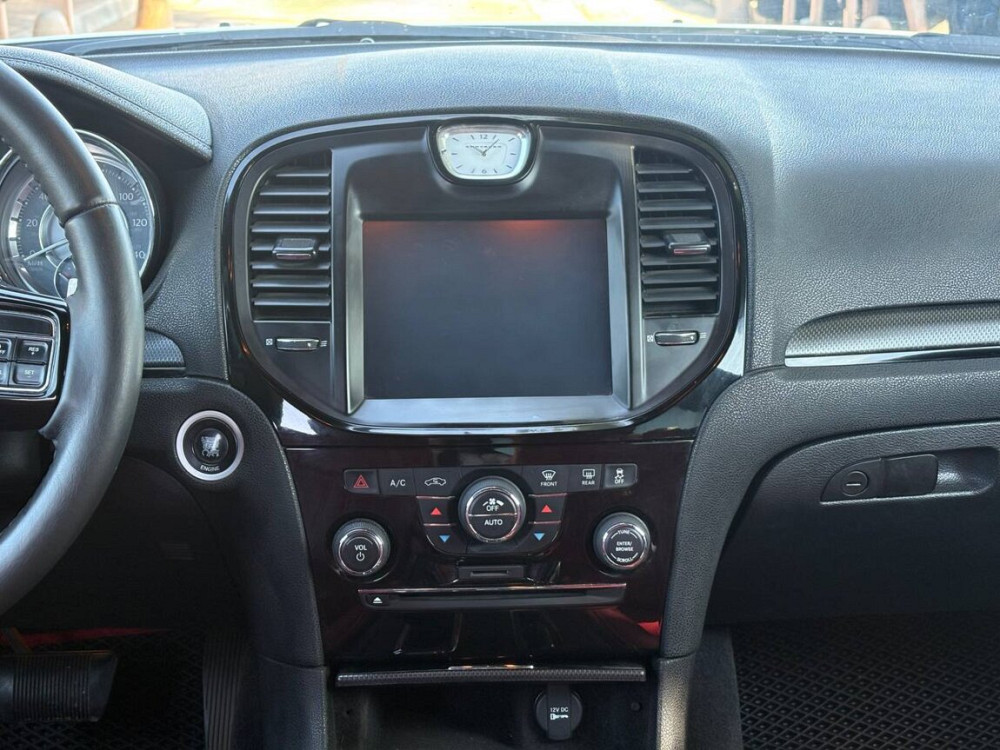 Chrysler 300C 2012 год Тирасполь Тирасполь - изображение 8