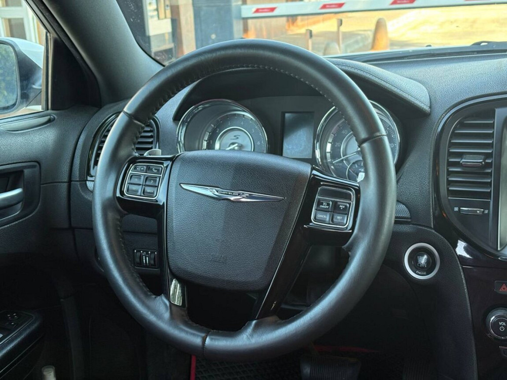 Chrysler 300C 2012 год Тирасполь Тирасполь - изображение 9