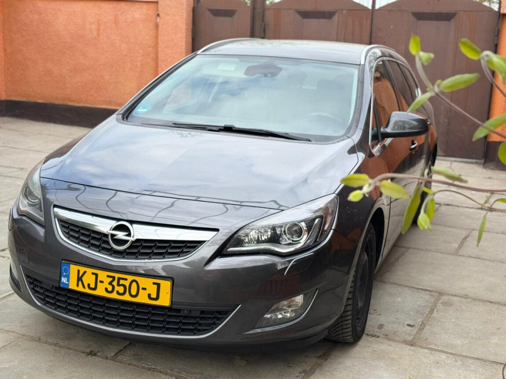 Opel Astra 2013 год Слободзея Слободзея - изображение 5