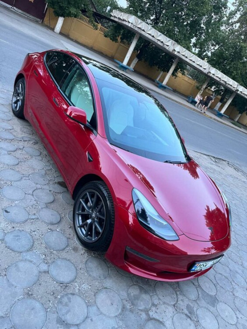 Tesla Model 3 2021 год Тирасполь Тирасполь - изображение 2