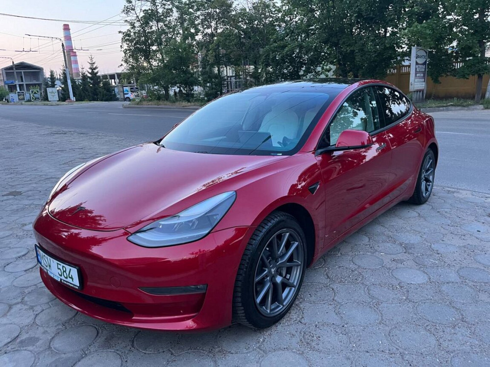 Tesla Model 3 2021 год Тирасполь Тирасполь - изображение 1