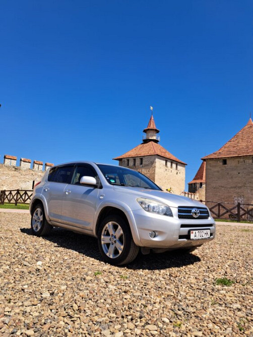 Toyota RAV4 2006 год Бендеры Бендеры - изображение 2