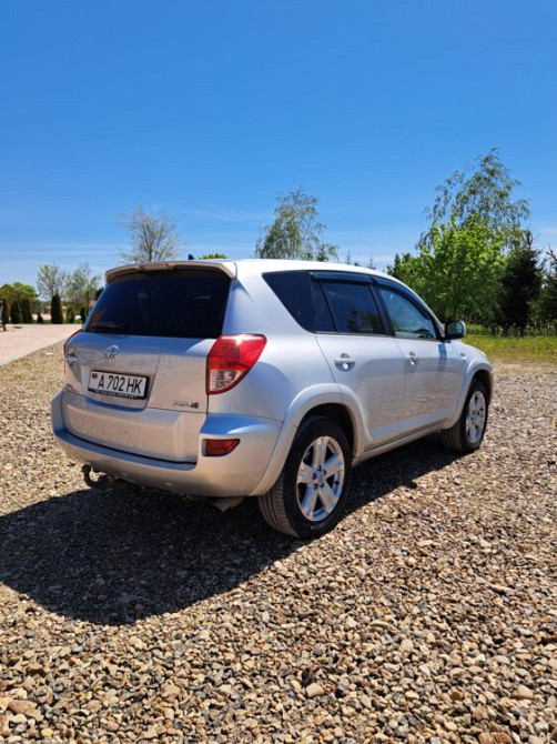 Toyota RAV4 2006 год Бендеры Бендеры - изображение 6