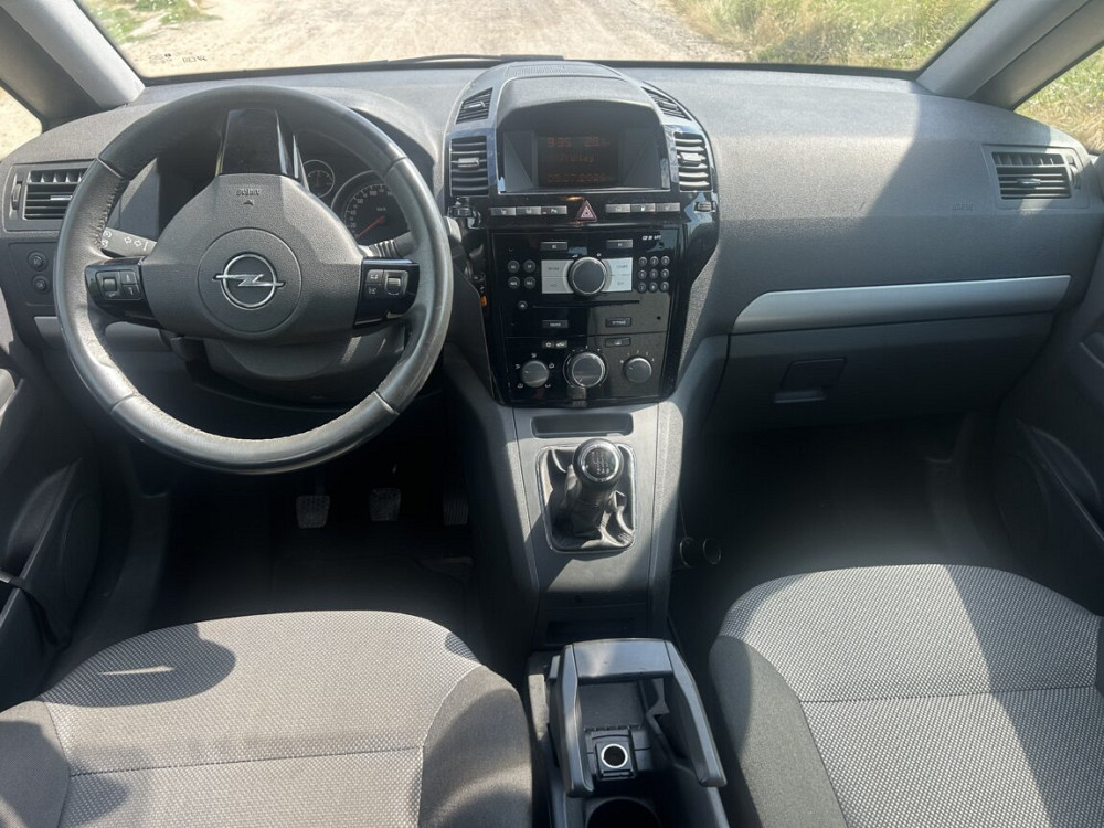 Opel Zafira 2011 an Grigoriopol Grigoriopol - fotografie 4