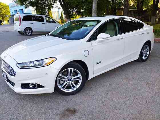 Ford Fusion 2016 год Новые Анены Новые Анены