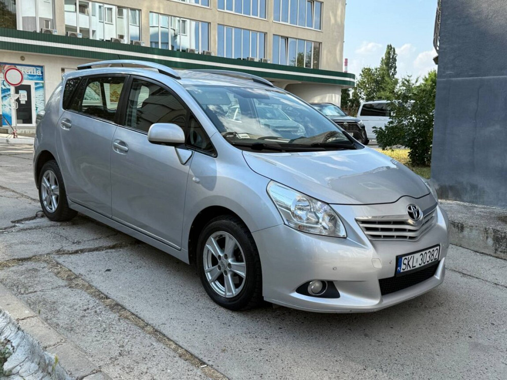 Toyota Verso 2010 год Тирасполь Тирасполь - изображение 1