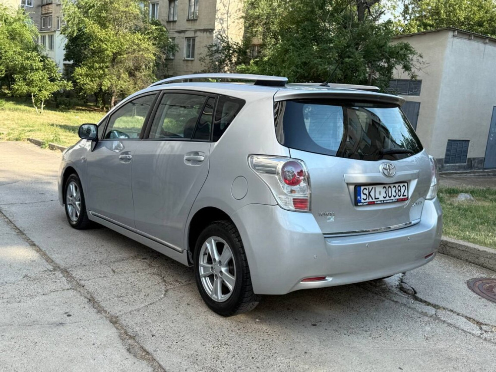 Toyota Verso 2010 год Тирасполь Тирасполь - изображение 5