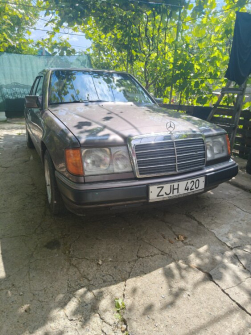 Mercedes E-Class 1993 год Ближний Хутор Ближний Хутор - изображение 1