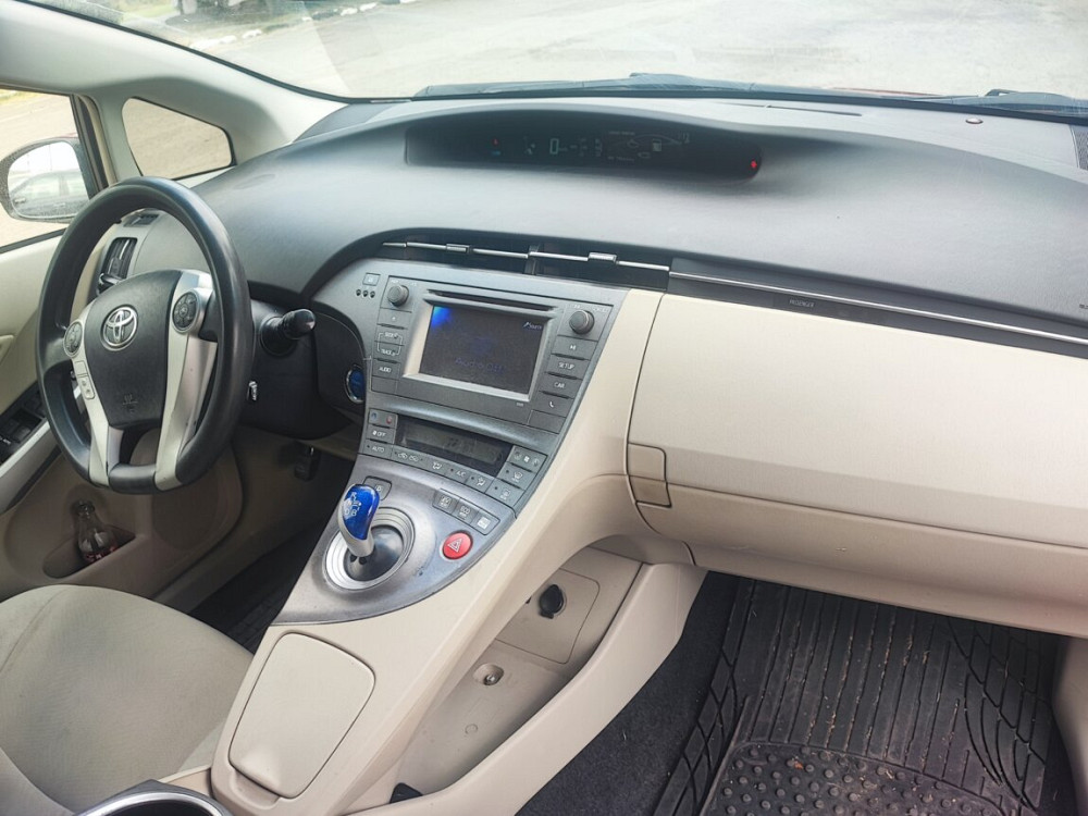 Toyota Prius 2013 год Тирасполь Тирасполь - изображение 5