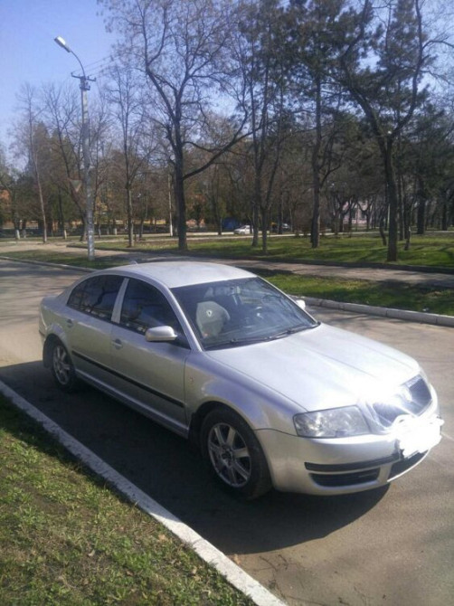 Skoda Superb 2004 год Бендеры Бендеры - изображение 2