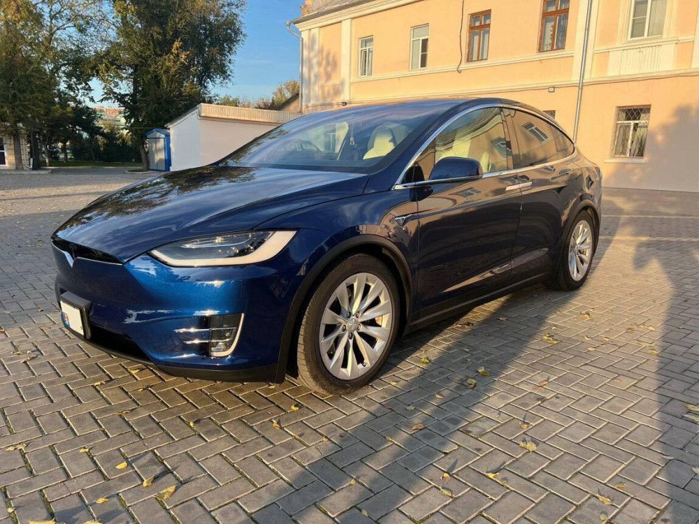 Tesla Model X 2018 an Tiraspol Tiraspol - fotografie 2