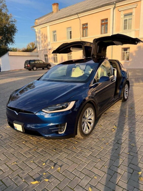 Tesla Model X 2018 an Tiraspol Tiraspol - fotografie 1